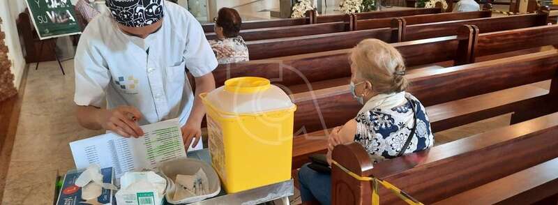 La campaña de vacunación se lleva a cabo en las instalaciones de la Parroquia de San Juan Bosco/TA.